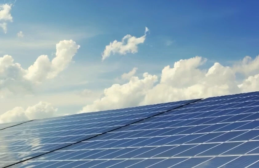 Solar Panel Lifecycle Waste Problem Turns Eco-Challenge